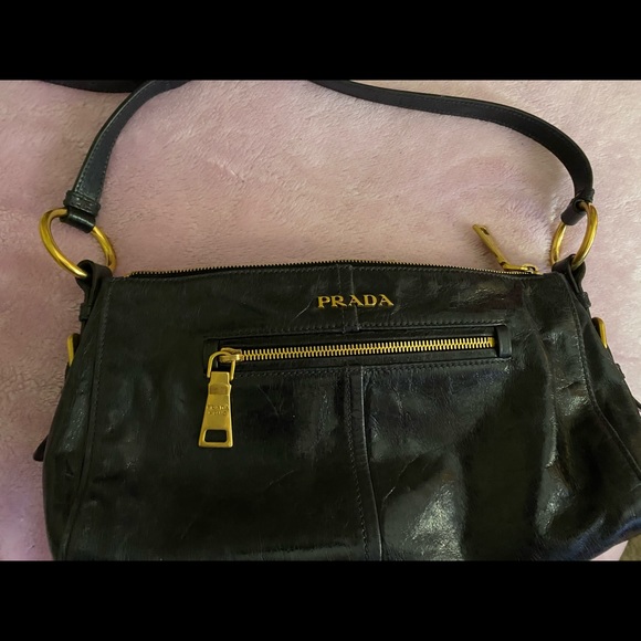 100 % Authentic vintage Prada bag(on hold) - Picture 3 of 13